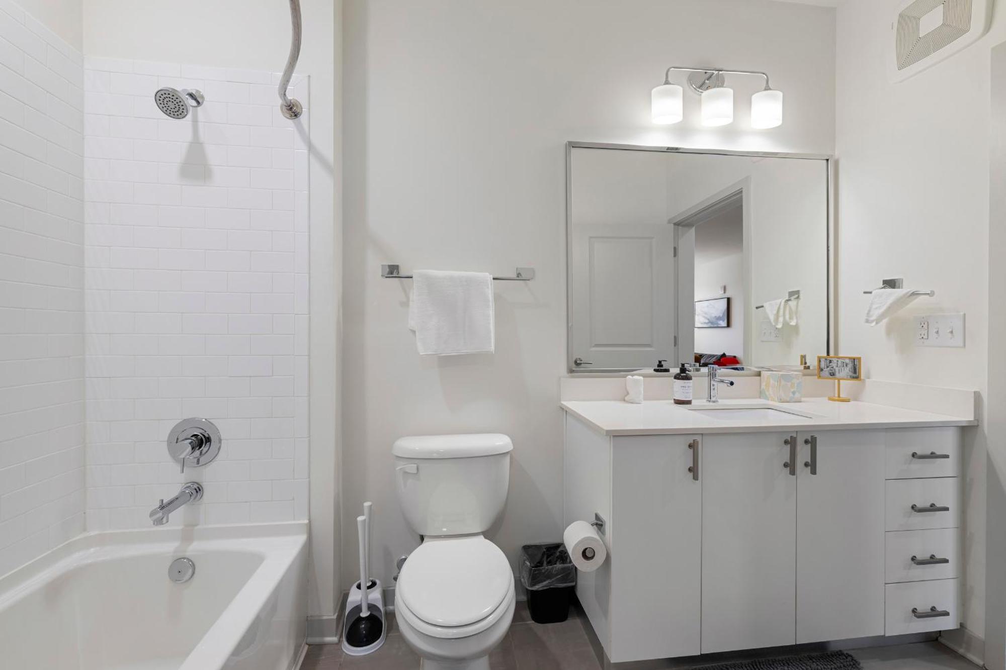 Apartment Modern Nulu 2br Cozysuites 10 Louisville